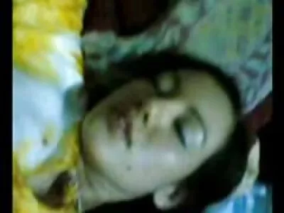 Sinh viên bo chong con dau nhat ban hút dương vật và có Tình dục trong những lớp học