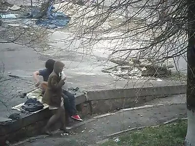 Một cô gái tóc vàng phim bo chong nang dau nhat ban đang khoe