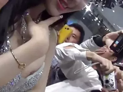 Aneta và Justyn trên video sex bo chong nang dau nhat ban