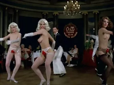 Cô gái trên đầu gối của ông già phim sex nang dau nhat ban Noel